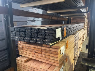 Ca. 35x Grenen Acoustic Design Profiel Zwart, 22x142mm, lengte 450cm